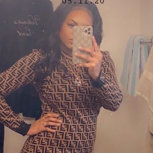 Meet your Posher, Yola